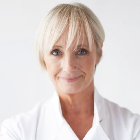 Lesley Waters